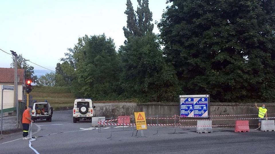 Albavilla, alberi a rischio crollo «La proprietà li metta in sicurezza» Albavilla, alberi a rischio crollo «La proprietà li metta in sicurezza»