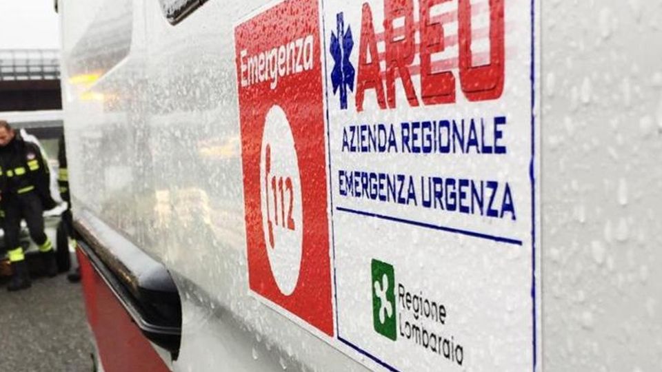 Era a piedi in autostrada Giovane urtato da un’auto Era a piedi in autostrada Giovane urtato da un’auto