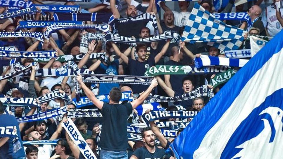 Eagles: «Ci abboniamo, ma non entriamo al palazzo» Eagles: «Ci abboniamo, ma non entriamo al palazzo»