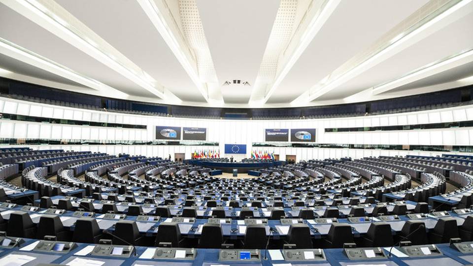 Recovery: Parlamento Ue, ok a nuove risorse proprie, anche plastic tax Recovery: Parlamento Ue, ok a nuove risorse proprie, anche plastic tax