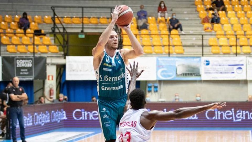 Cantù, prima vittoria Pancotto soddisfatto Cantù, prima vittoria Pancotto soddisfatto