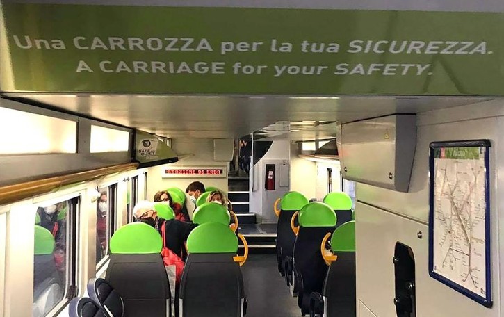 La paura viaggia sulla Milano-Asso «Tornelli e ferrovieri anti bulli»
