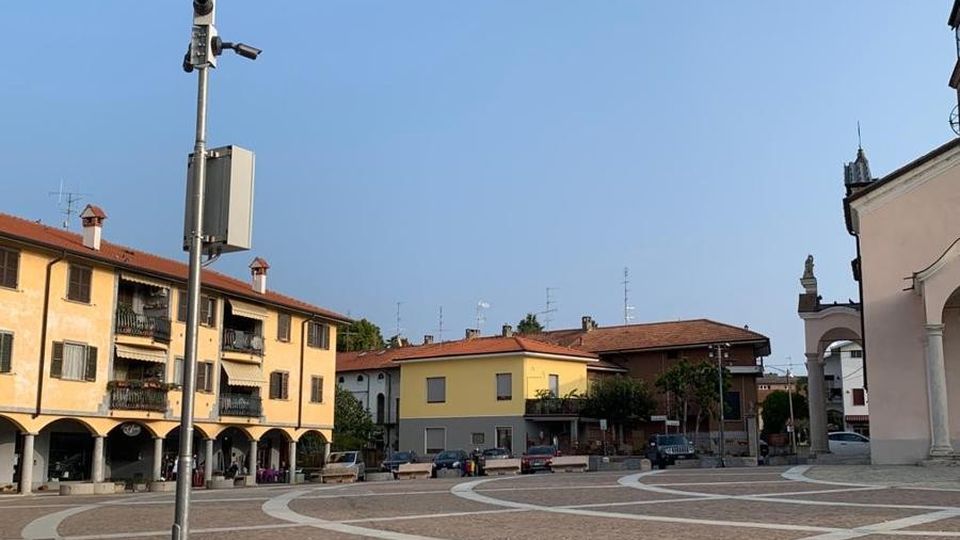 Mozzate, vandali al parcheggio Fermato ragazzino di 13 anni Mozzate, vandali al parcheggio Fermato ragazzino di 13 anni