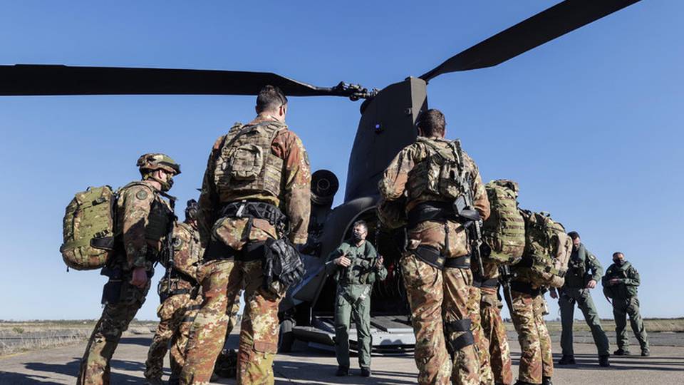 Capi militari riuniti a Bruxelles, discussione su esercito Ue entra nel vivo Capi militari riuniti a Bruxelles, discussione su esercito Ue entra nel vivo