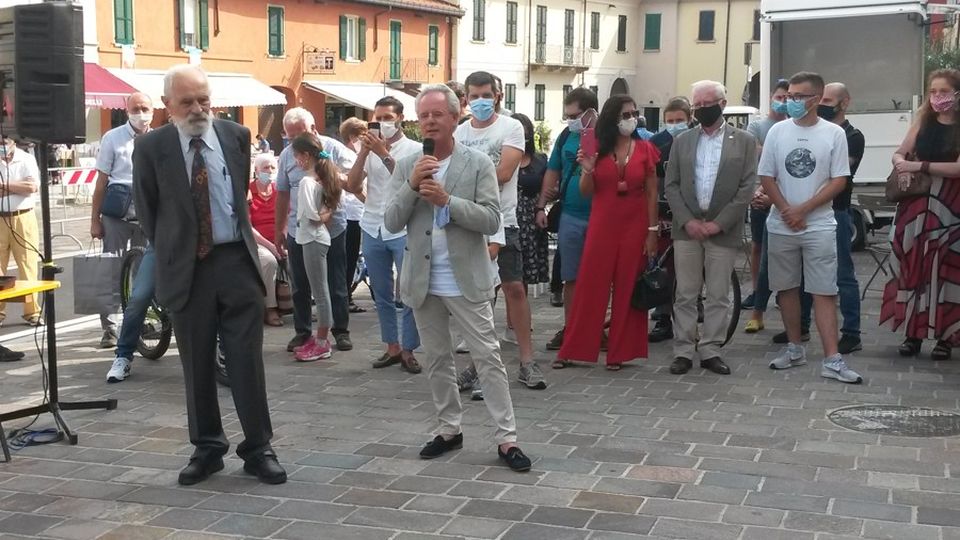 Appiano sceglie la linea dura «Oggi bar chiusi entro le 20» Appiano sceglie la linea dura «Oggi bar chiusi entro le 20»