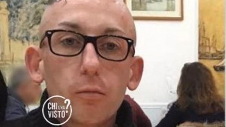 Scomparso da casa da quasi due anni Ritrovato nella notte in piazza Cavour Scomparso da casa da quasi due anni Ritrovato nella notte in piazza Cavour