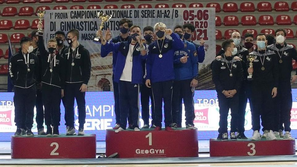 L’A1 nel segno di Crimi Ha vinto la prima tappa L’A1 nel segno di Crimi Ha vinto la prima tappa
