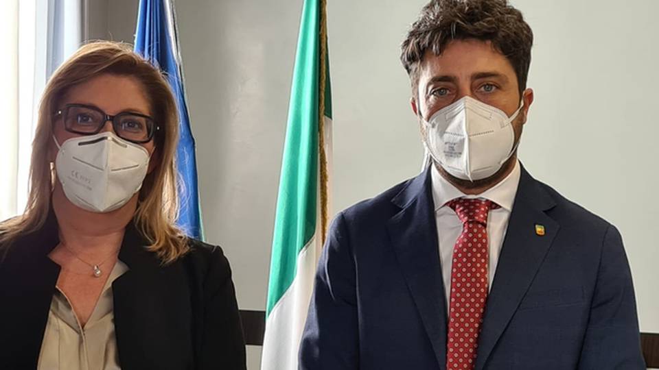 CRV - Riduzione dei rifiuti. Relazione dell’attività di Veneto Strade. CRV - Riduzione dei rifiuti. Relazione dell’attività di Veneto Strade.