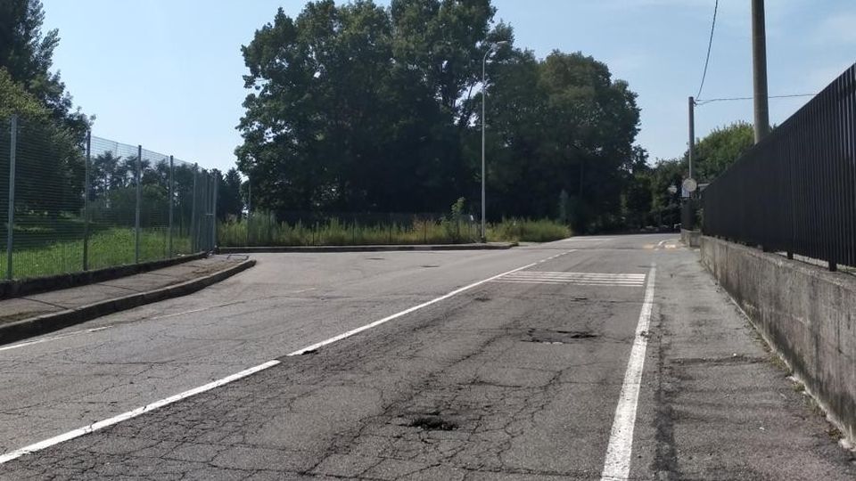 Carugo, finge un incidente E ruba il Rolex a un anziano Carugo, finge un incidente E ruba il Rolex a un anziano