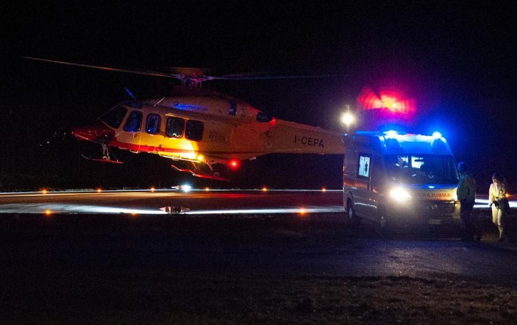 Valsolda, bambina cade dal letto a castello Portata con l’elisoccorso a Bergamo