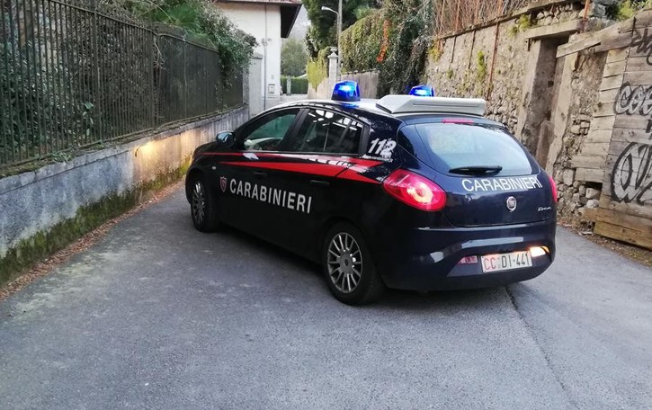 Gravedona, sorprendono il ladro Novantenni rapinati con il coltello