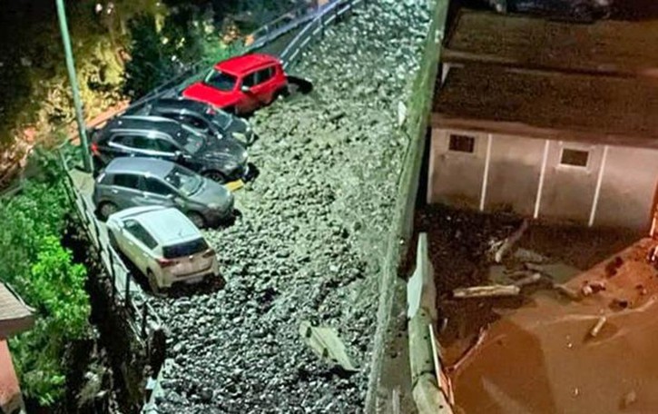 Allarme maltempo nella notte Codice rosso sul Comasco