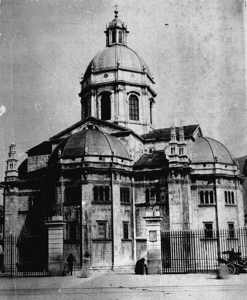 1888 il cancello del dazio in piazza Verdi