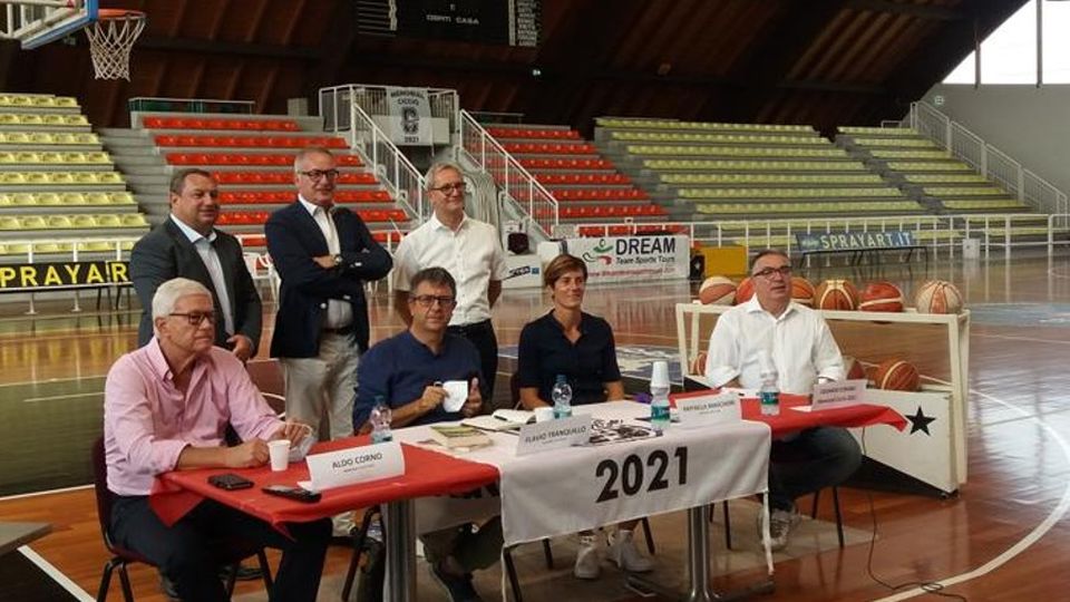 Sorrisi ed emozioni «Ceruso un visionario» Sorrisi ed emozioni «Ceruso un visionario»