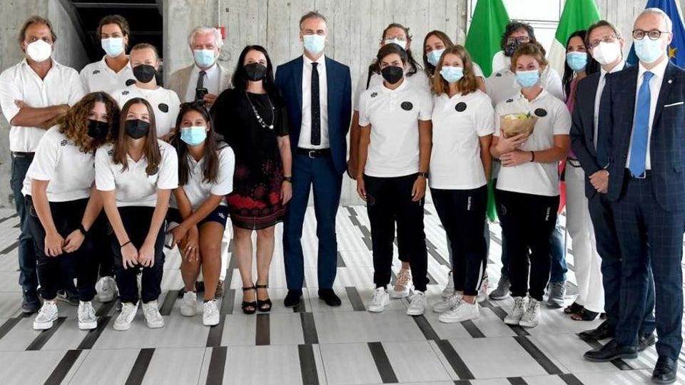 Festa Rane Rosa a Palazzo Pirelli «Un orgoglio per noi averle qui» Festa Rane Rosa a Palazzo Pirelli «Un orgoglio per noi averle qui»