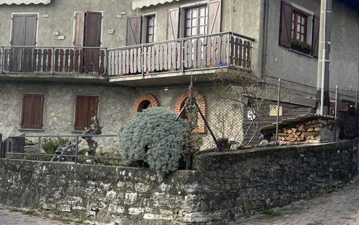 Colpito da infarto per strada Asso, morto l’uomo di 58 anni