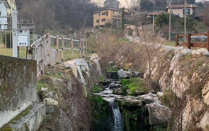 Ma che disastro i cantieri a Erba Il Comune scarica un’altra azienda