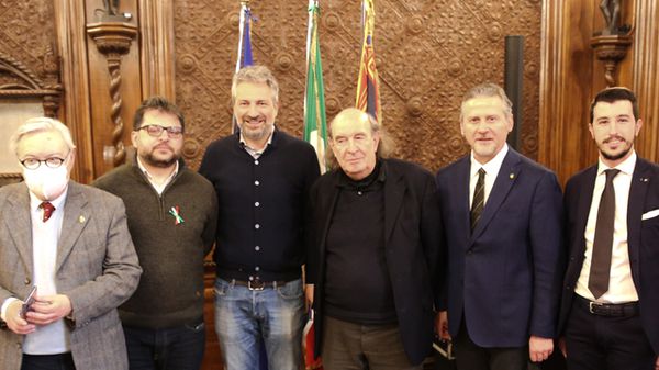 CRV - A palazzo Ferro Fini presentato il libro del prof. Zecchi