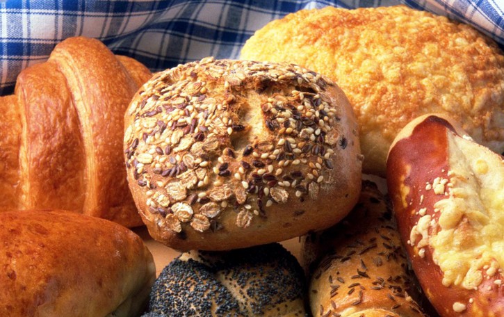 Pane artigianale più caro «Farina più cara del 40% e bollette raddoppiate»