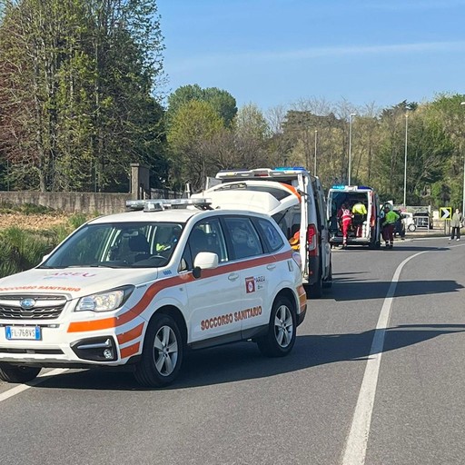 Scontro tra moto e auto Due feriti gravi a Lomazzo - Cronaca, Cantù
