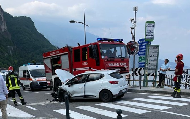 Scontro sulla Regina Due feriti lievi e code