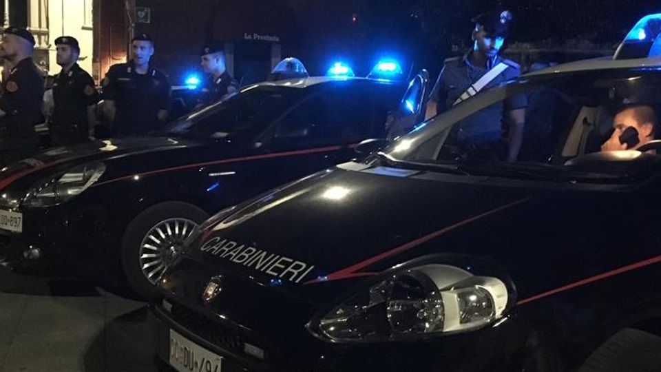 «Era solo, mi istigava e mi colpiva» Poi i calci e i pugni della baby gang «Era solo, mi istigava e mi colpiva» Poi i calci e i pugni della baby gang
