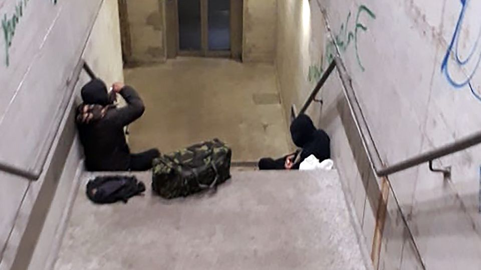 Lotta allo spaccio, Merone contro Erba: «Noi i fatti, loro i selfie». «Brutte parole» Lotta allo spaccio, Merone contro Erba: «Noi i fatti, loro i selfie». «Brutte parole»