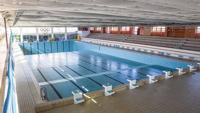 Piscina, tagliati i cavi all’impianto elettrico: il video del ...