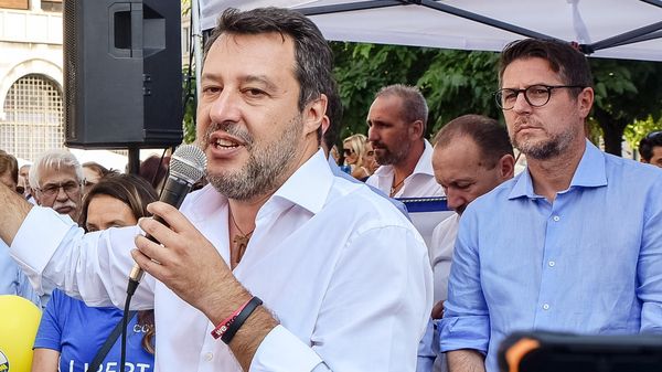 Il leader della Lega Matteo Salvini con Nicola Molteni