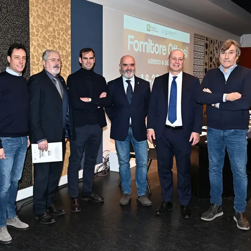 ESPOSITORE PER PENNE 8 POSTI | Eurovetrina
