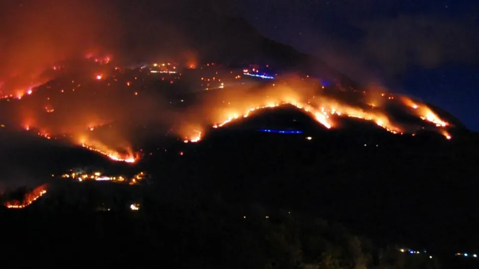 L’incendio si è esteso su mille ettari di vegetazione