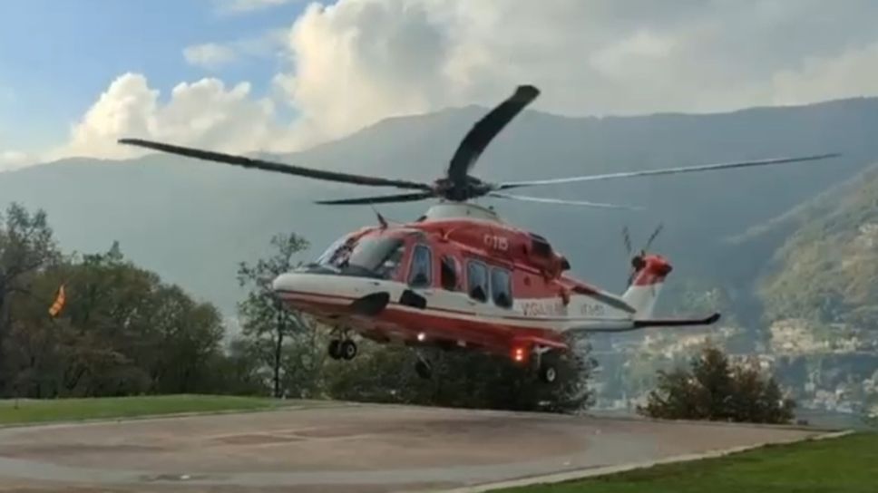 L’elicottero dei vigili del fuoco ha trasportato a Torno il corpo di Antonia Bianchi