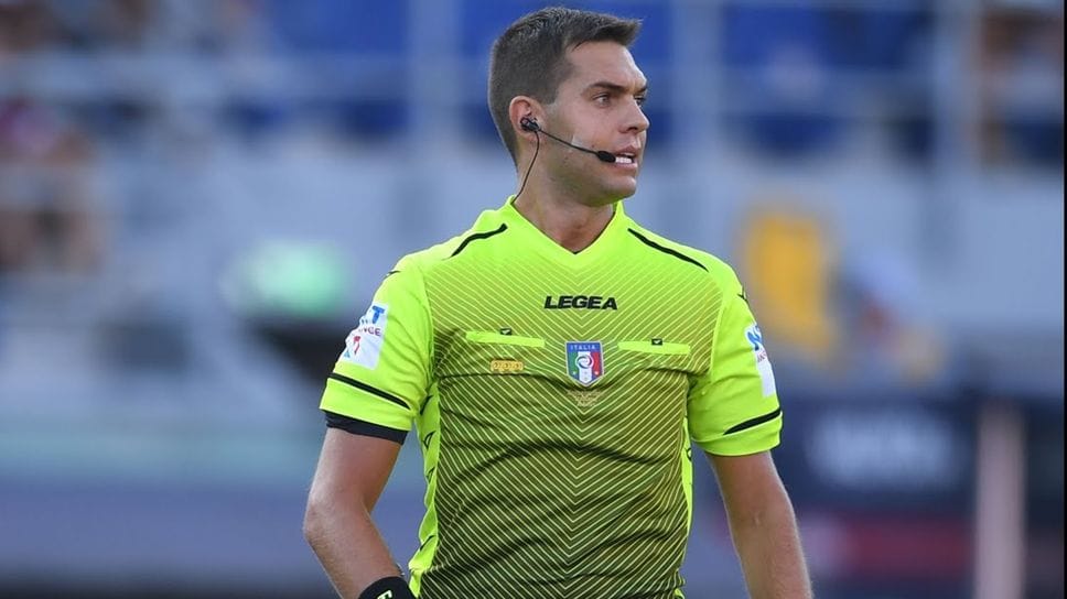 L’arbitro Luca Zufferli di Udine