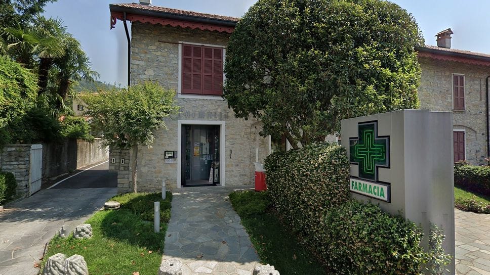 La farmacia Grossi di Albavilla La farmacia Grossi di Albavilla