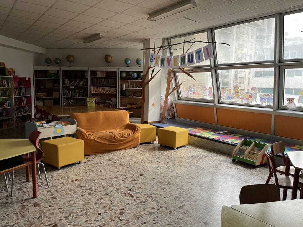 La biblioteca scolastica è uno degli spazi realizzati grazie ai fondi Pnrr