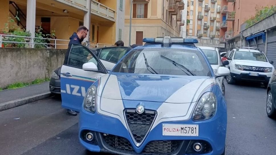 Un’operazione anti droga della Polizia comasca (Archivio) Un’operazione anti droga della Polizia comasca (Archivio)