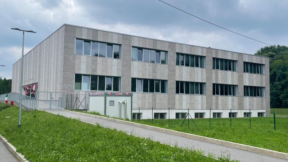 Il contenzioso nasce dal cantiere della scuola media di via Serenza