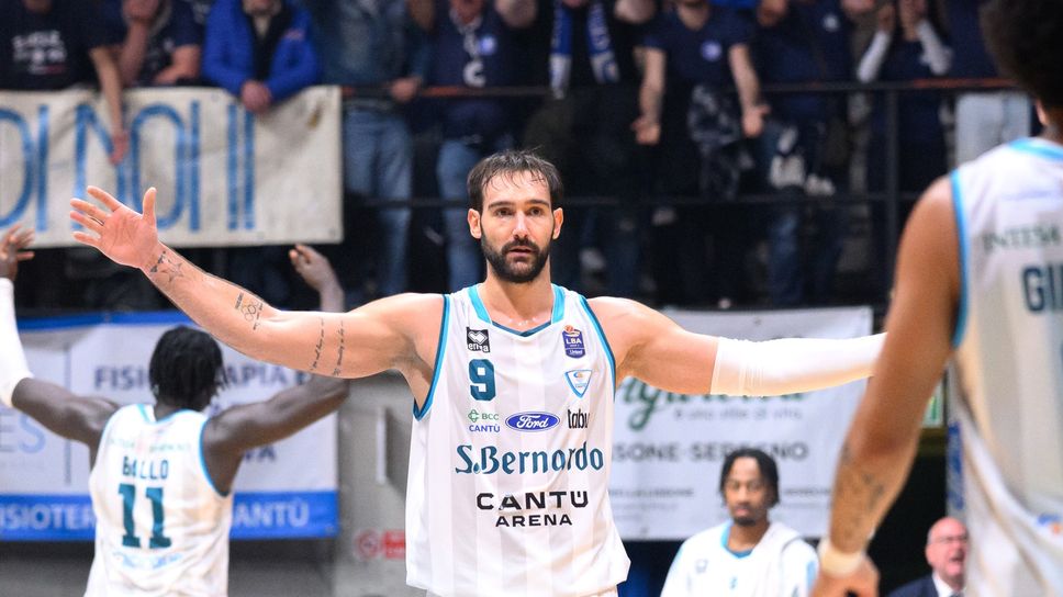 Riccardo Moraschini, per lui 8 punti nella sfida di domenica sera contro l’Apu Udine, terminata 90-85 per Cantù dopo i tempi supplementari