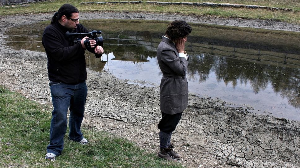 Marco Ongania sul set con Erika Redaelli nei panni di Antonia Pozzi