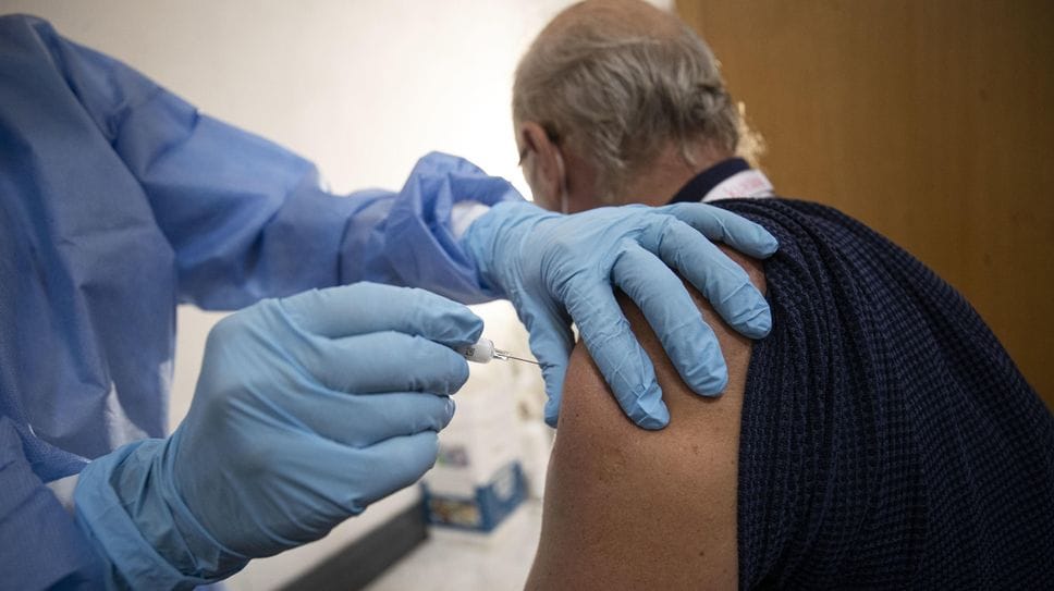 A Como già vaccinate 100mila persone