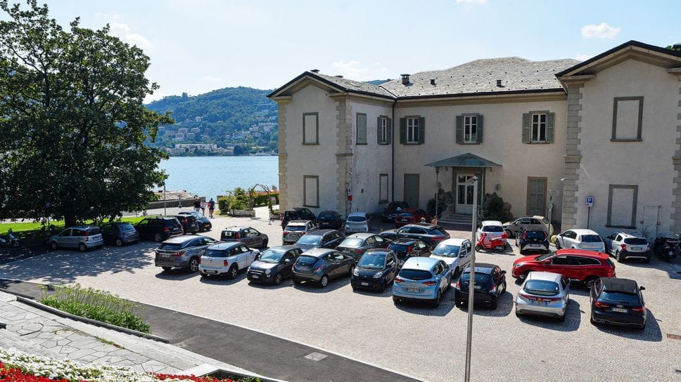 Parcheggiare in viale Geno ora costerà un salasso