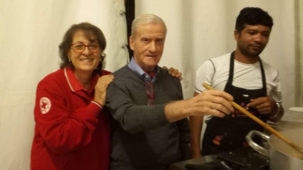 Franco Parodi e una delle tante immagini che testimoniano il suo impegno sociale