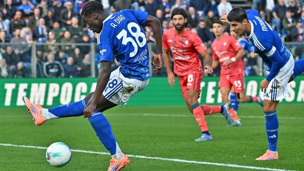 Alvaro Morata (qui con Assane Diao) contro il Cagliari