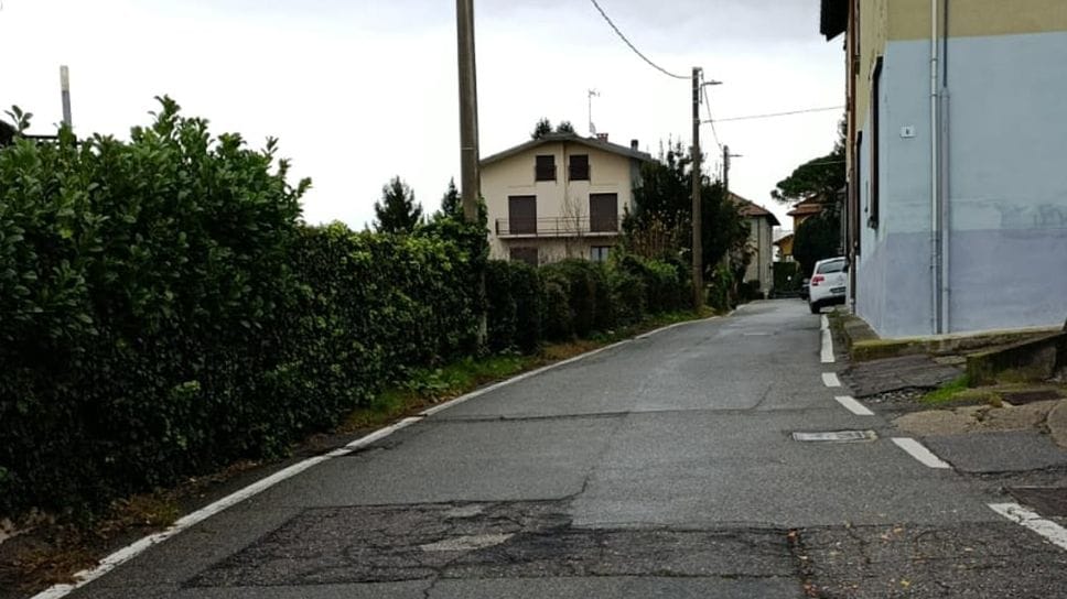 I ladri hanno colpito in via Mazzini a Fino Mornasco