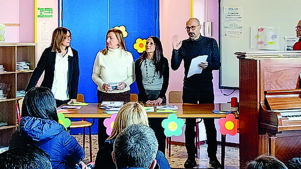 I docenti e il presidente del consiglio d’istituto hanno spiegato ai genitori cosa accadrà nei prossimi mesi