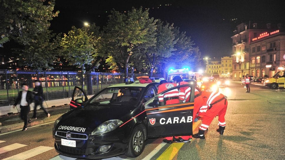 L’uomo si è tuffato sul lungolago di Sant’Agostino
