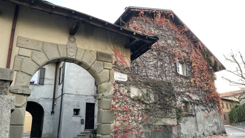 Via San Vincenzo, in zona Galliano: qui l’ultimo blackout telefonico