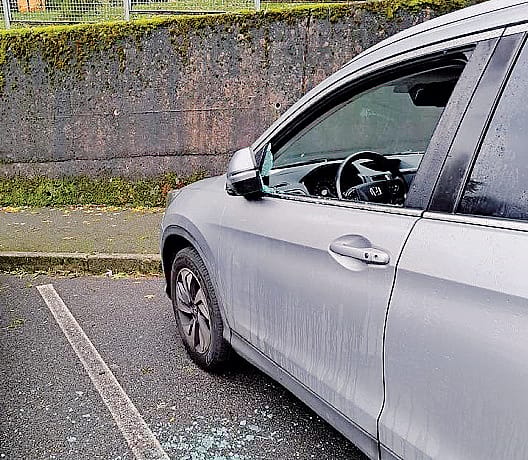 Si moltiplicano i danneggiamenti alle auto