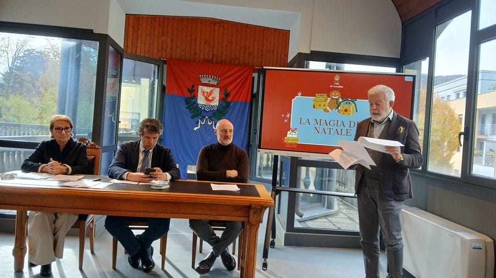 Un momento della conferenza stampa: da sinistra Maria Angela Ferradini, il sindaco Matteo Monti, il vice Mario Della Torre e Moritz Mantero