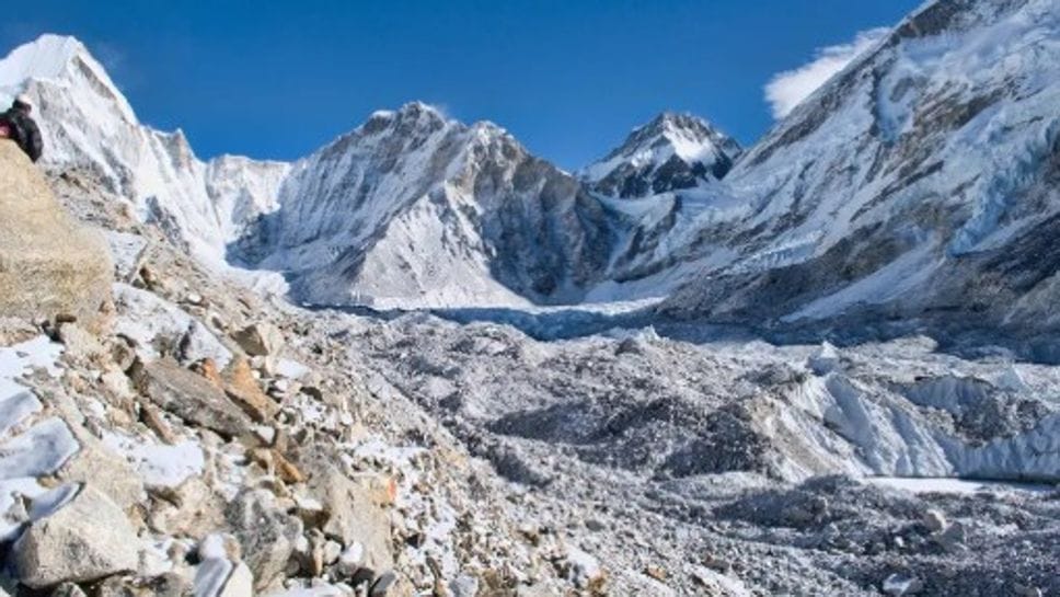 La valle del Khumbu, in Nepal, dove una tempesta di neve, lunedì, ha ucciso nove persone